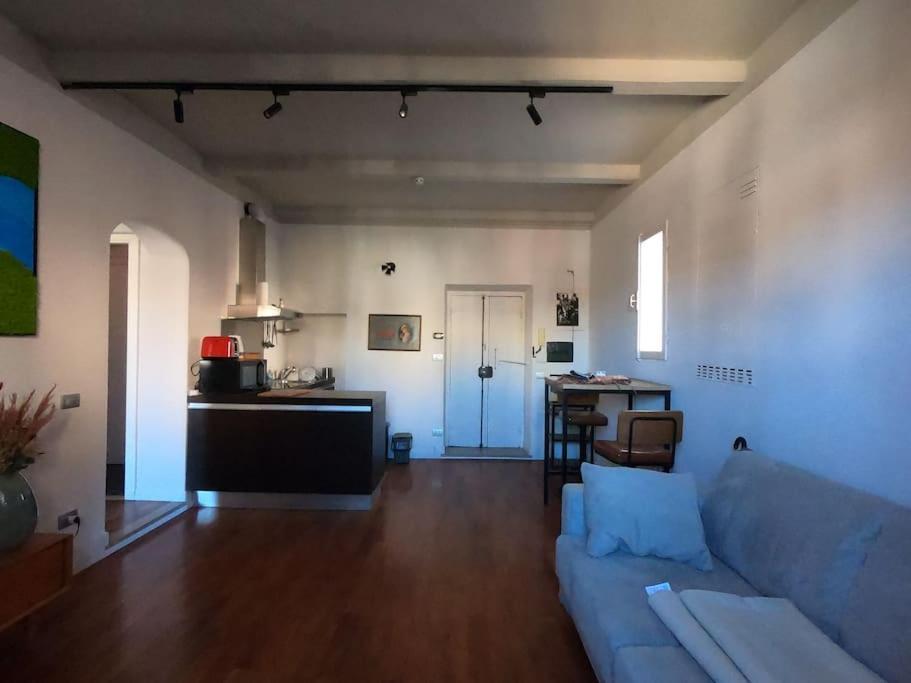 Mount Flower Trastevere Apt Villa Рим Екстериор снимка